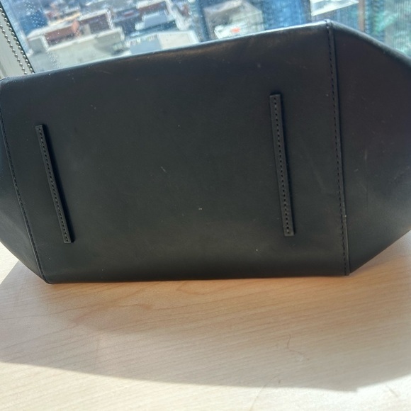 NOT FOR SALE CAN’T DELETE NWOT sold out Black Satchel - Picture 15 of 15